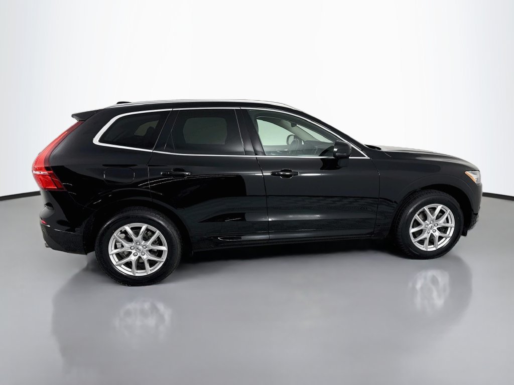 Used 2021 Volvo XC60 T5 Momentum w/ Climate Package AWD/4WD image 8