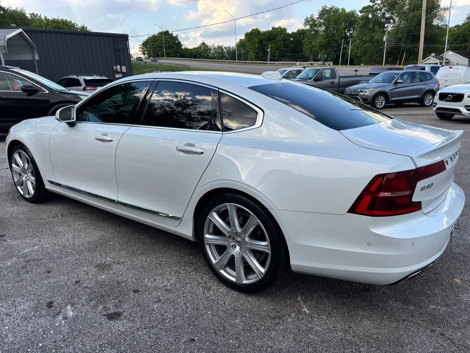 Used 2017 Volvo S90 T6 Inscription w/ Vision Package AWD/4WD image 6