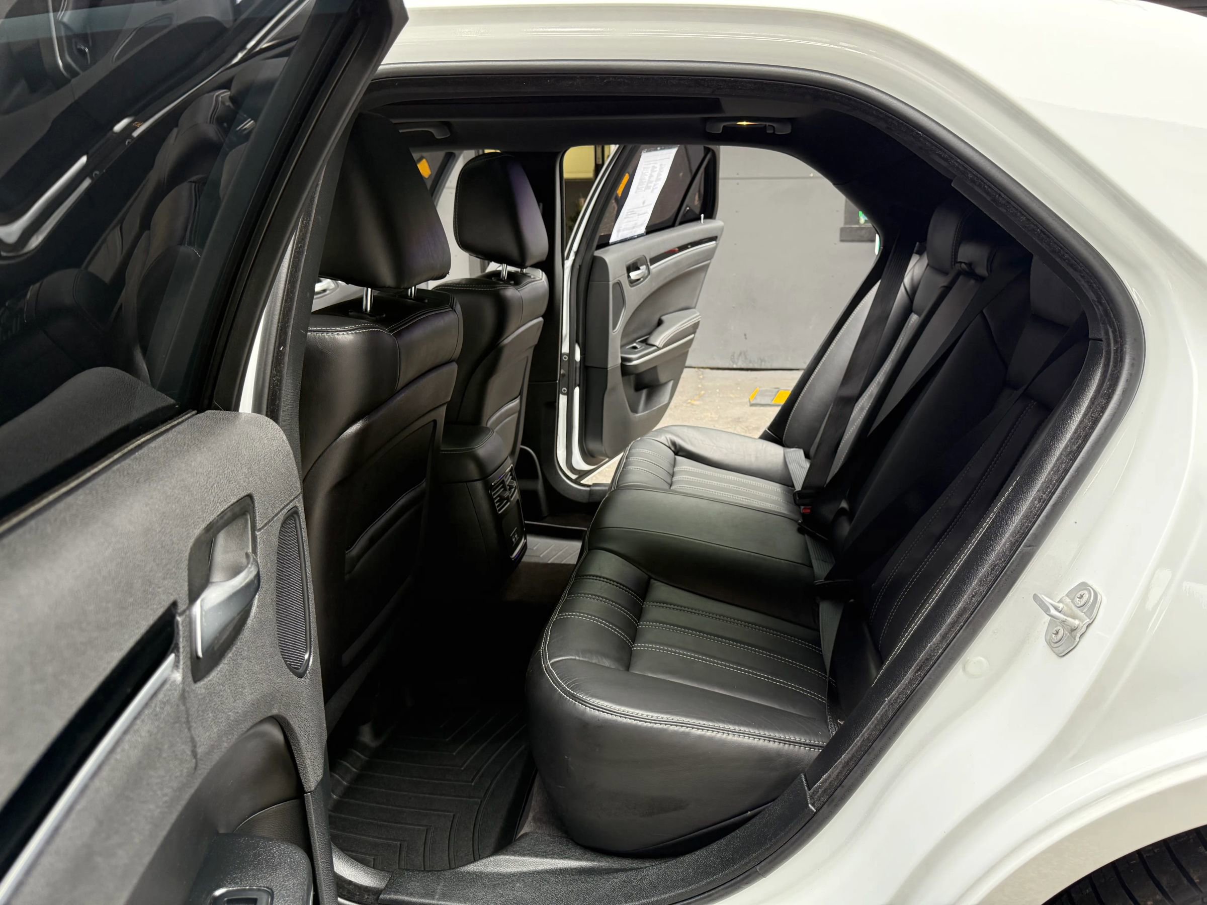 Used 2018 Chrysler 300 S w/ 300S Premium Group image 14