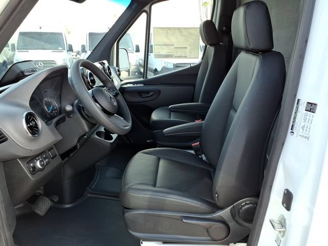 New 2025 Mercedes-Benz eSprinter 170 Cargo image 15