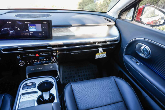 New 2026 Hyundai Ioniq 9 SEL AWD/4WD image 18