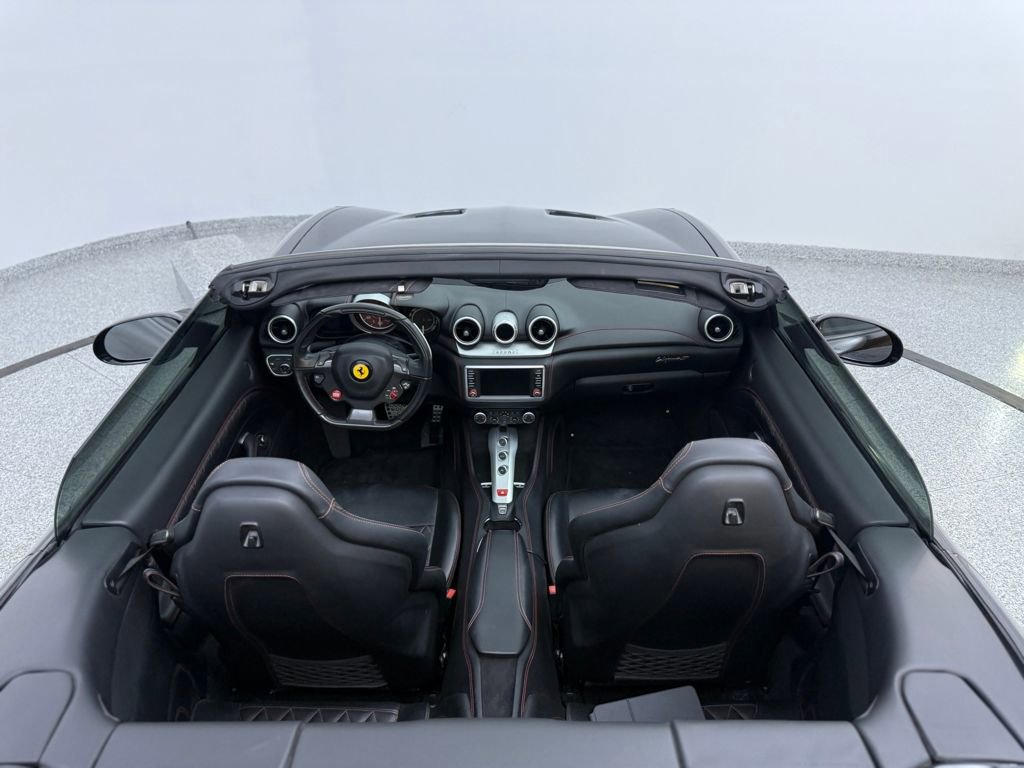 Used 2017 Ferrari California T image 59