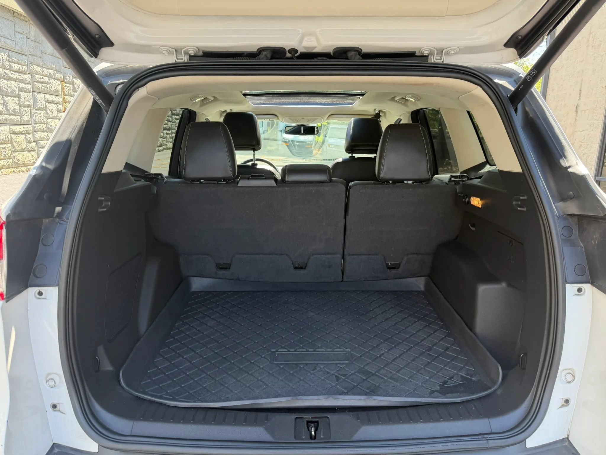 Used 2016 Ford Escape Titanium AWD/4WD image 37