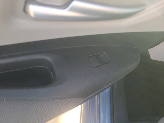 Used 2021 Toyota Corolla LE image 15