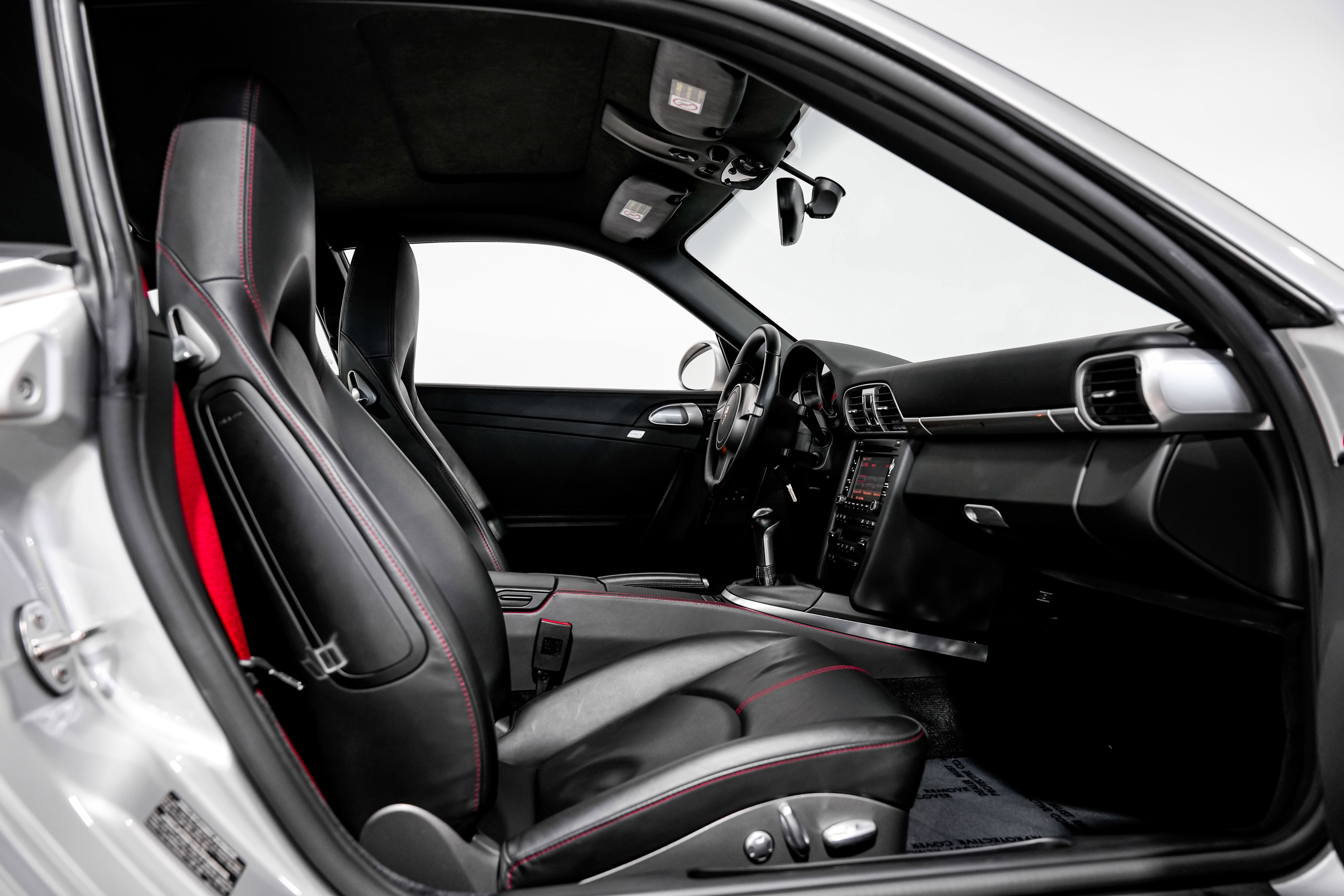 Used 2010 Porsche 911 Carrera S image 30