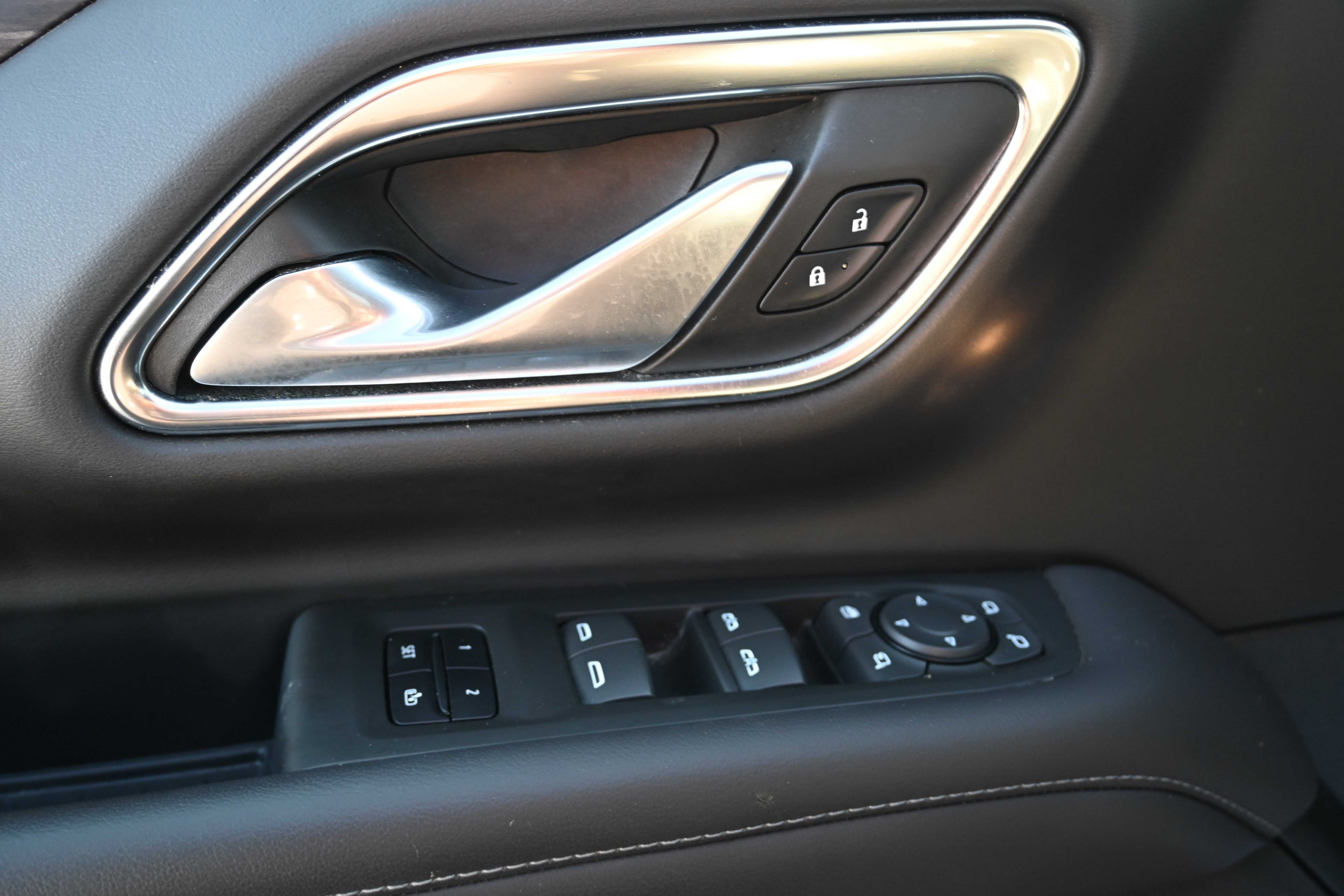 Used 2022 Chevrolet Tahoe Z71 w/ Luxury Package image 17