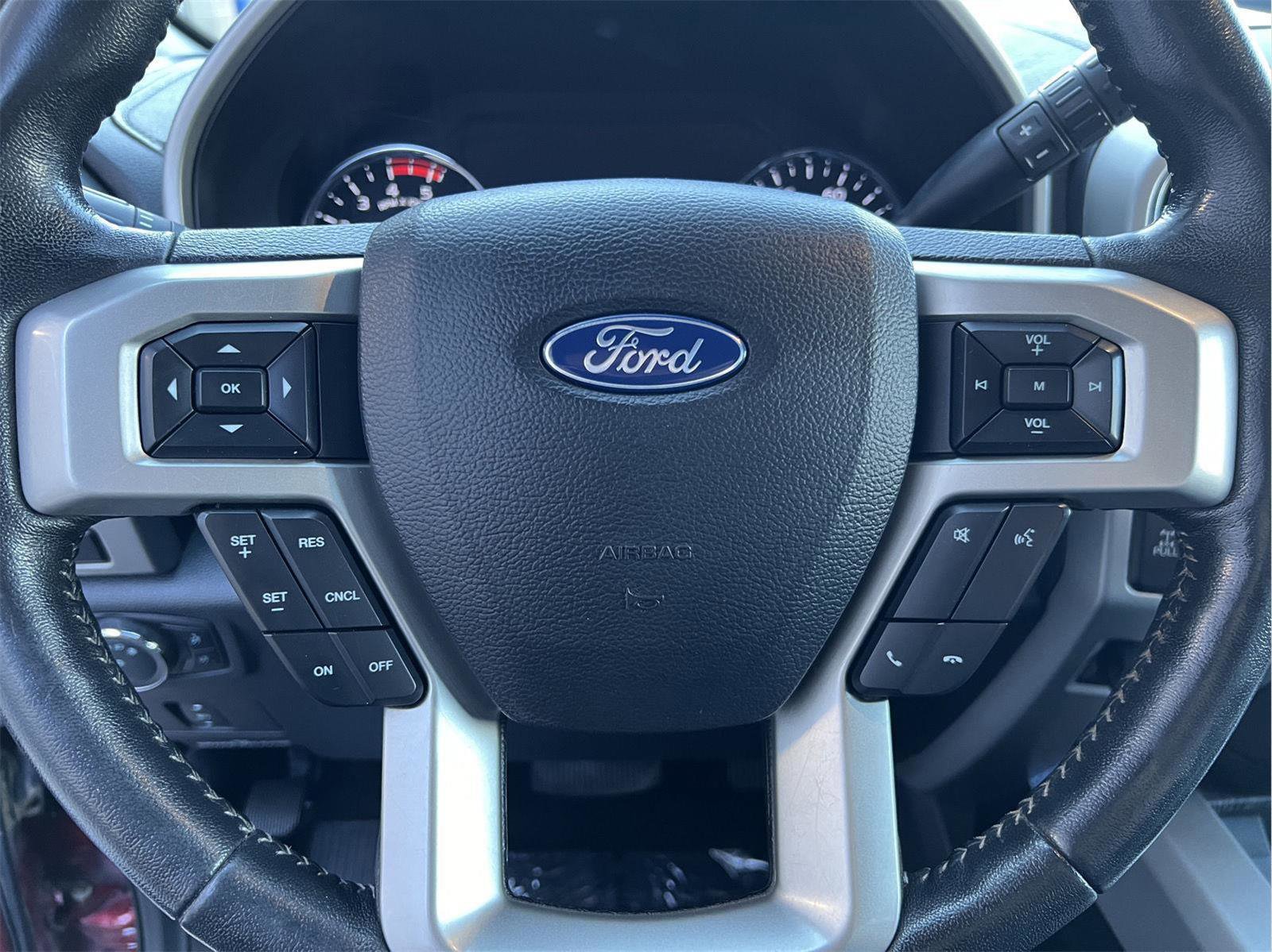 Used 2020 Ford F350 Lariat w/ Chrome Package image 20