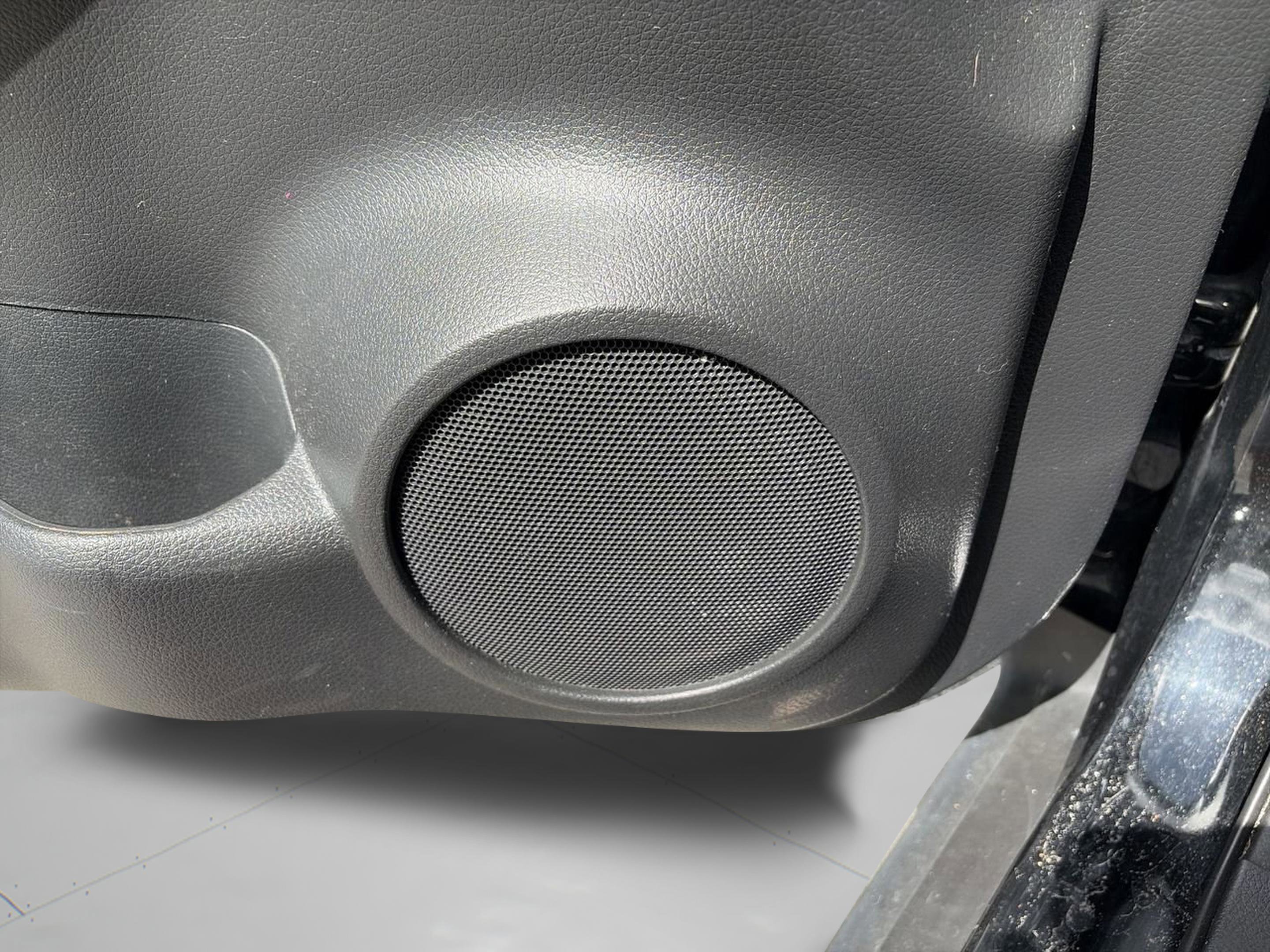 Used 2016 Nissan Rogue SL w/ SL Premium Package FWD image 25