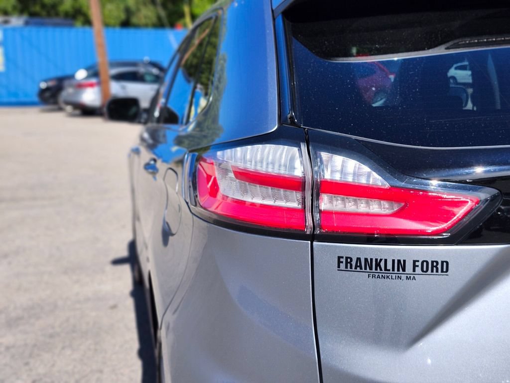 Certified 2022 Ford Edge Titanium AWD/4WD image 9