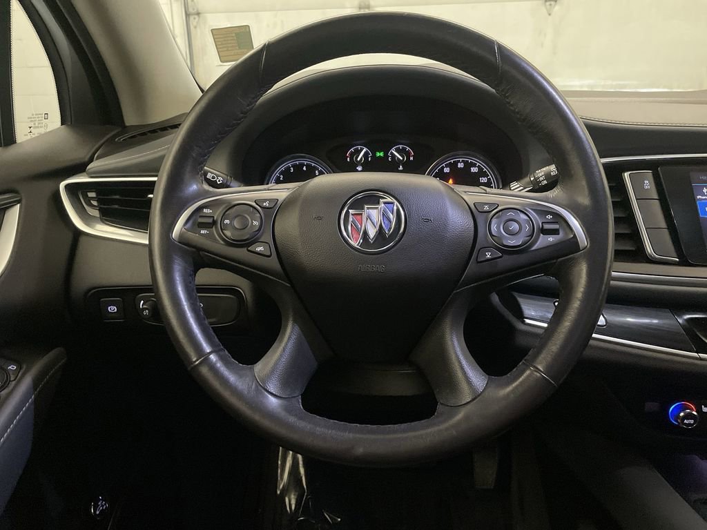 Used 2020 Buick Enclave Essence FWD image 5