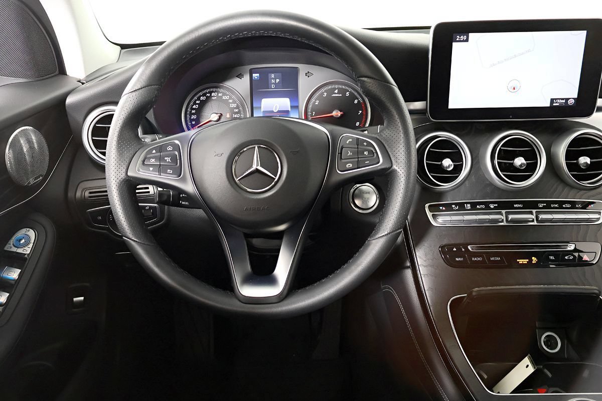 Used 2017 Mercedes-Benz GLC 300 4MATIC Coupe image 24