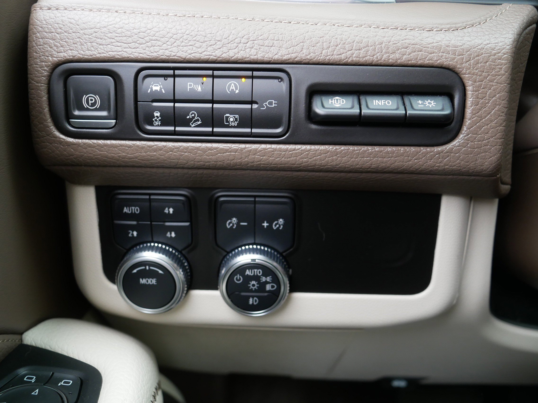 Used 2022 GMC Yukon Denali image 26