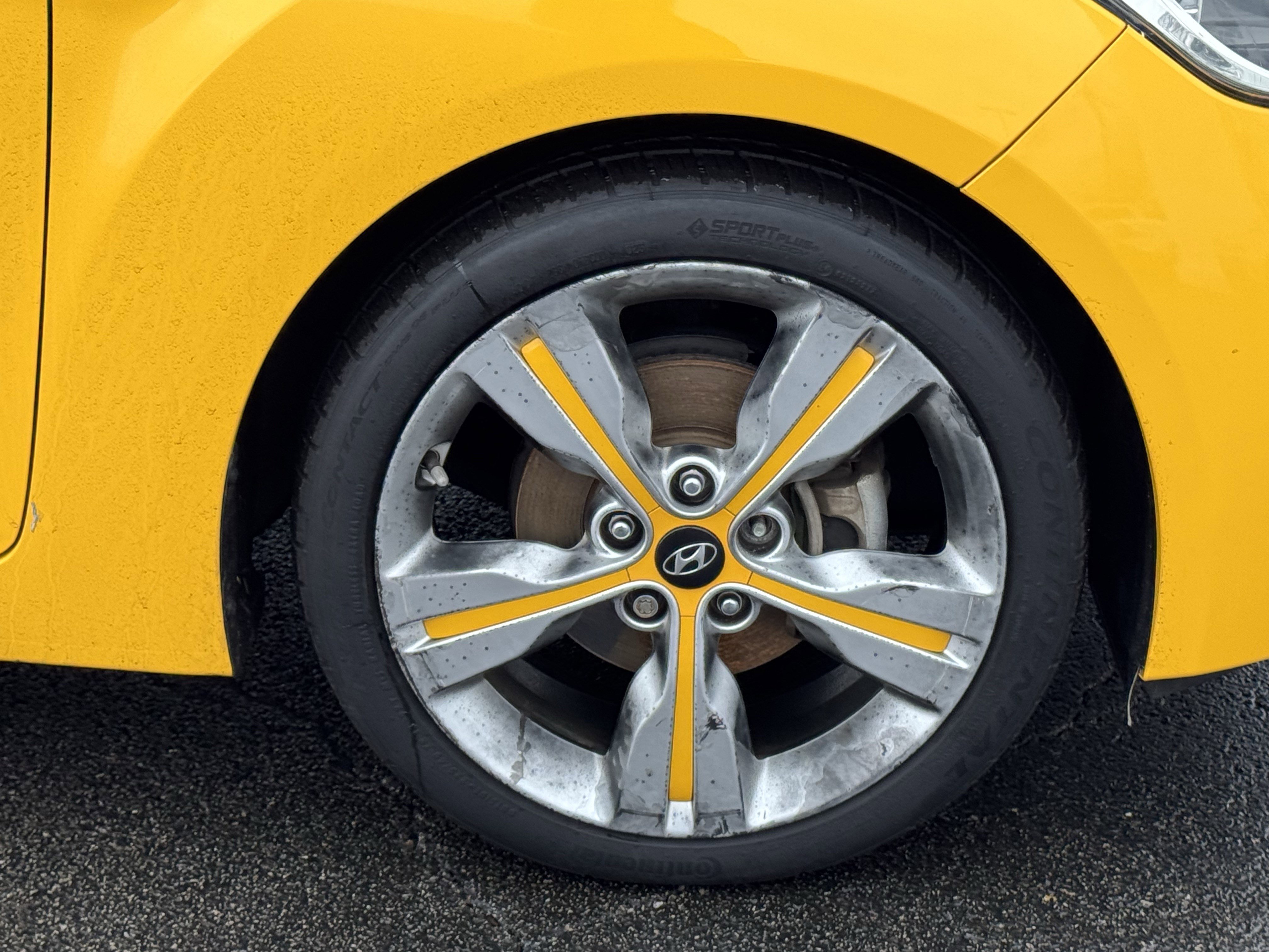 Used 2016 Hyundai Veloster w/ Option Group 02 image 19