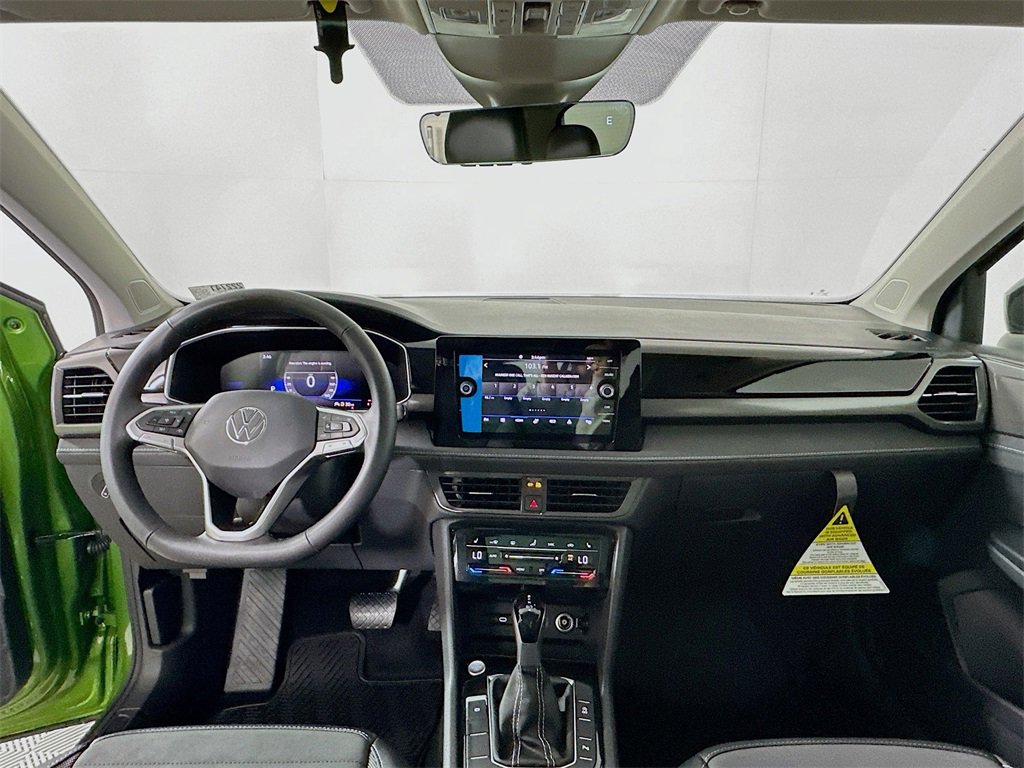 New 2026 Volkswagen Taos SE image 3