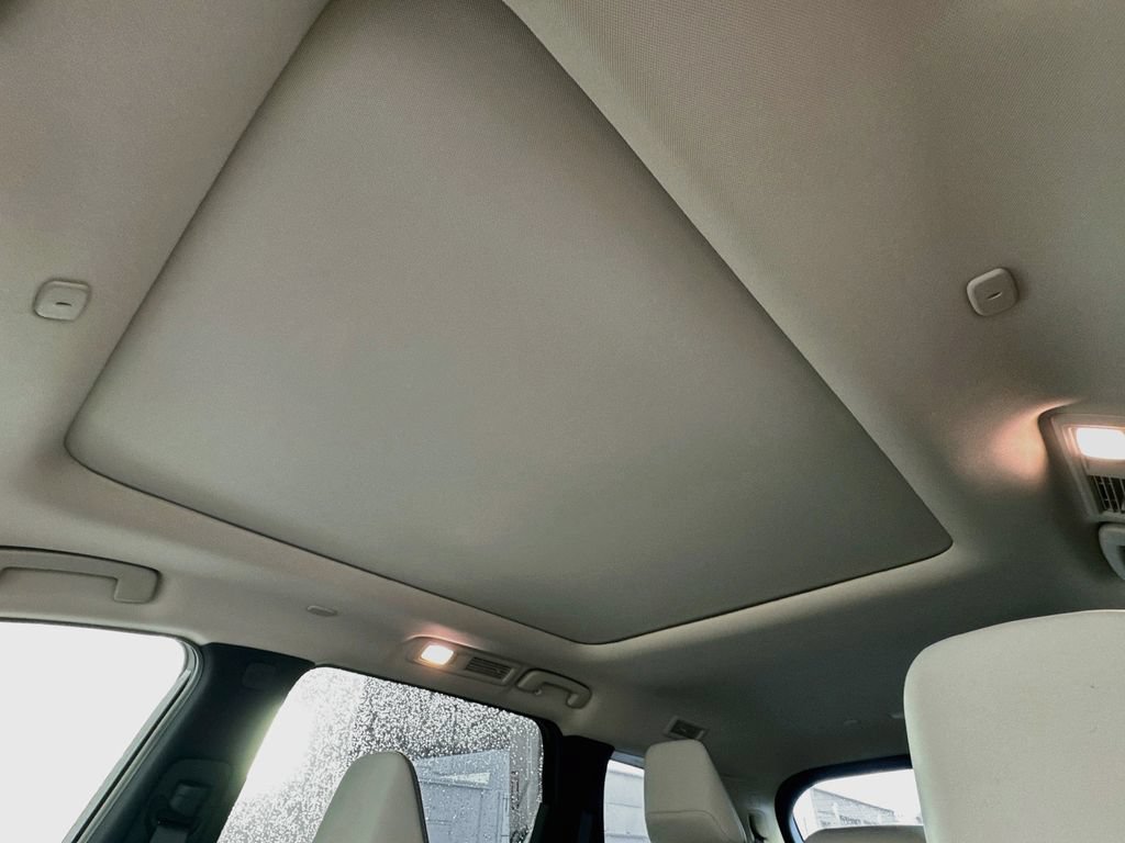 Used 2026 INFINITI QX60 Pure w/ Cargo Package FWD image 22