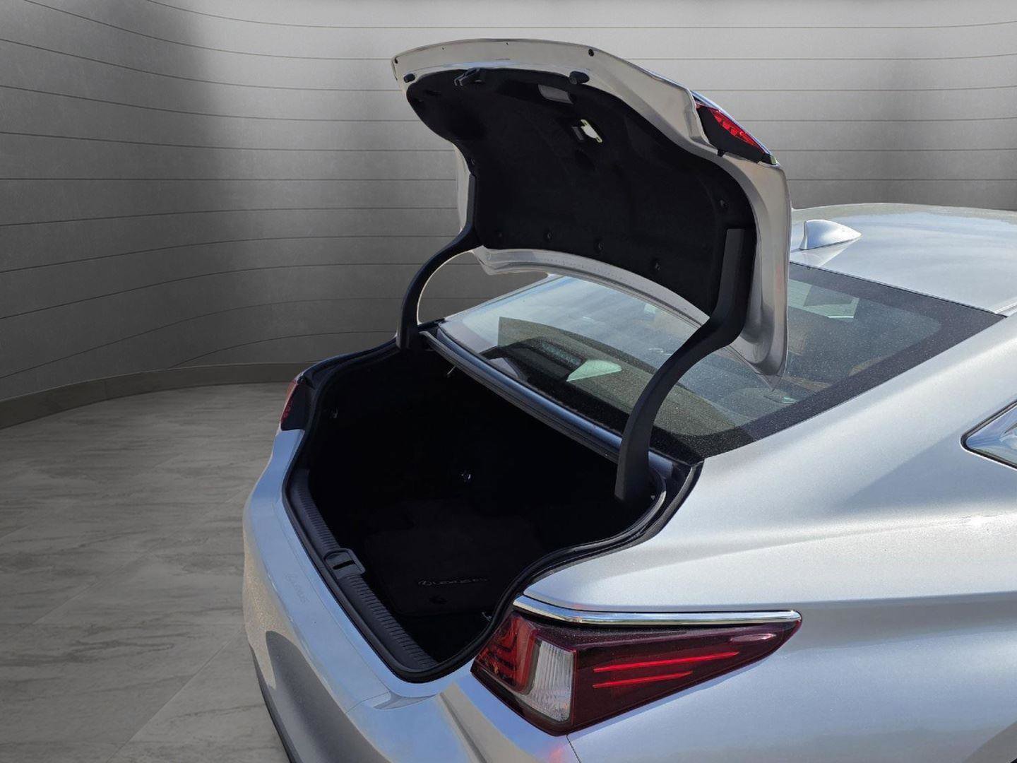 Used 2020 Lexus ES 350 image 9