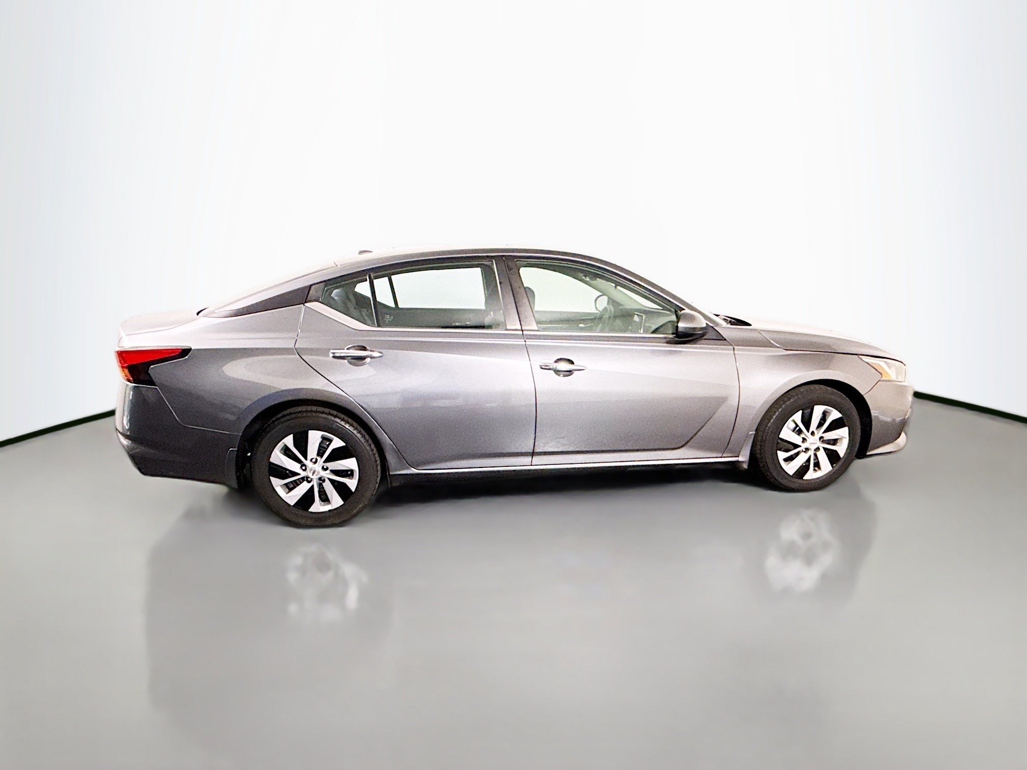 Used 2020 Nissan Altima 2.5 S FWD image 11