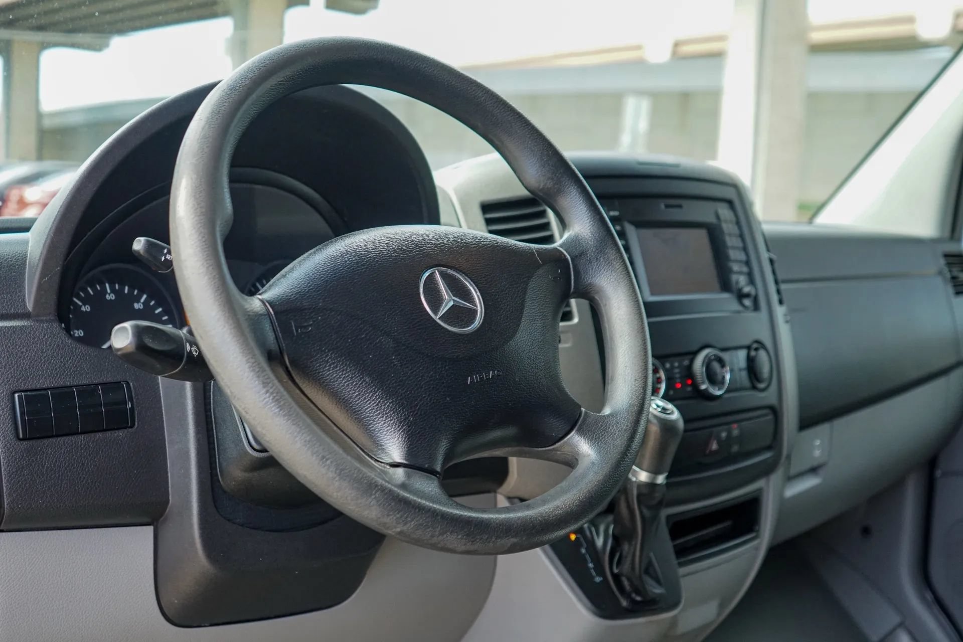 Used 2016 Mercedes-Benz Sprinter 2500 image 11