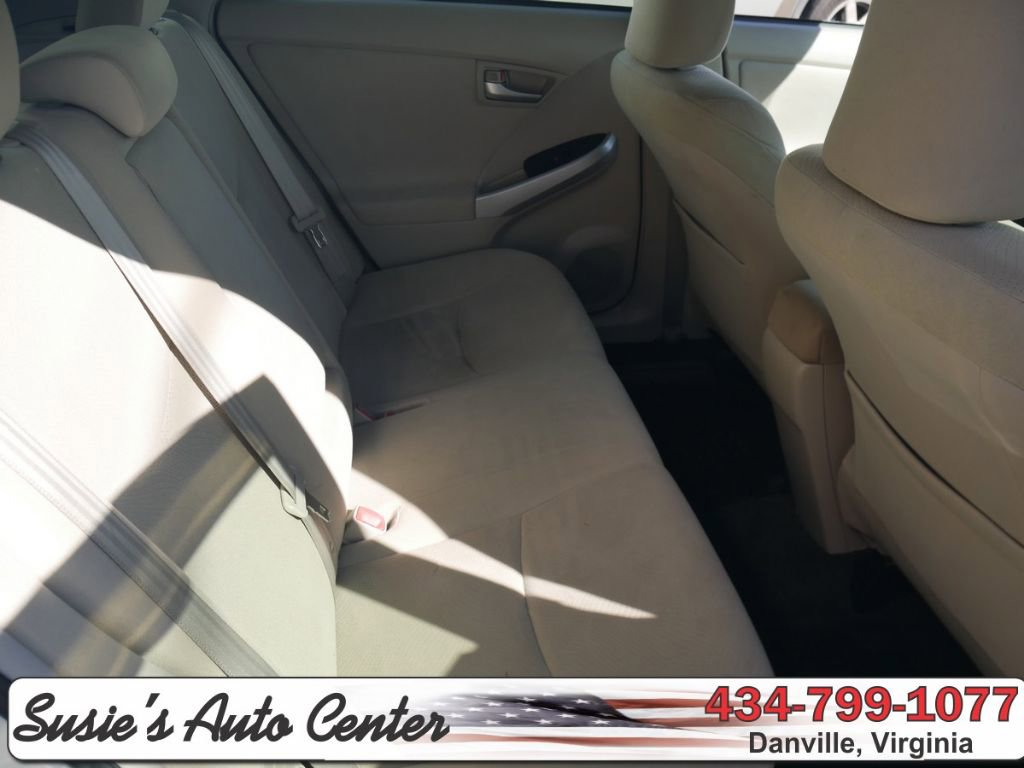 Used 2014 Toyota Prius Two FWD image 13