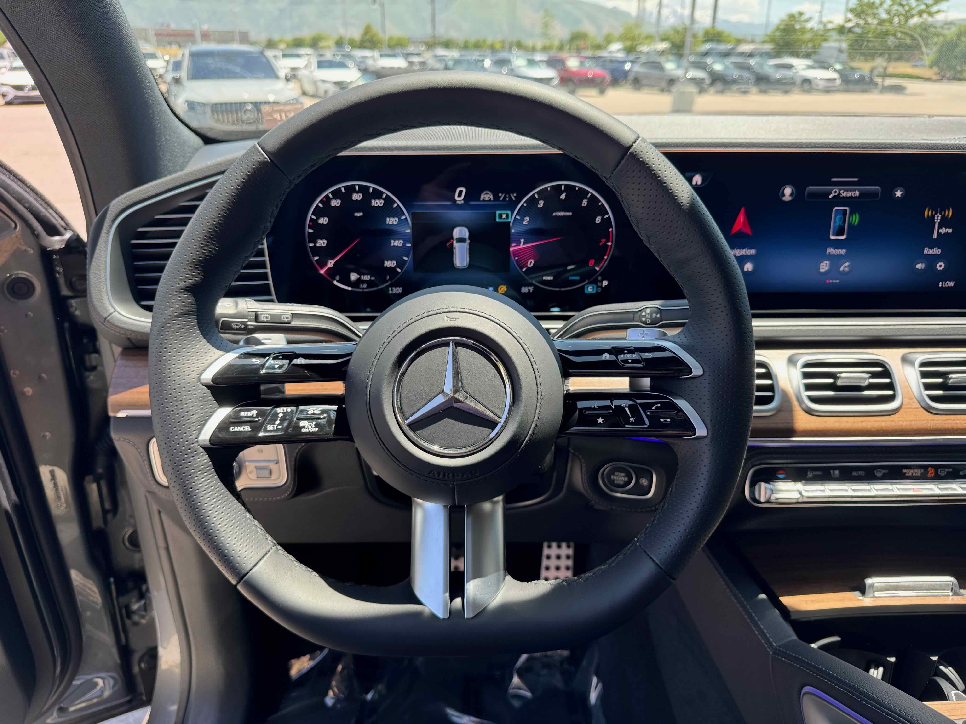 New 2025 Mercedes-Benz GLS 580 4MATIC image 17