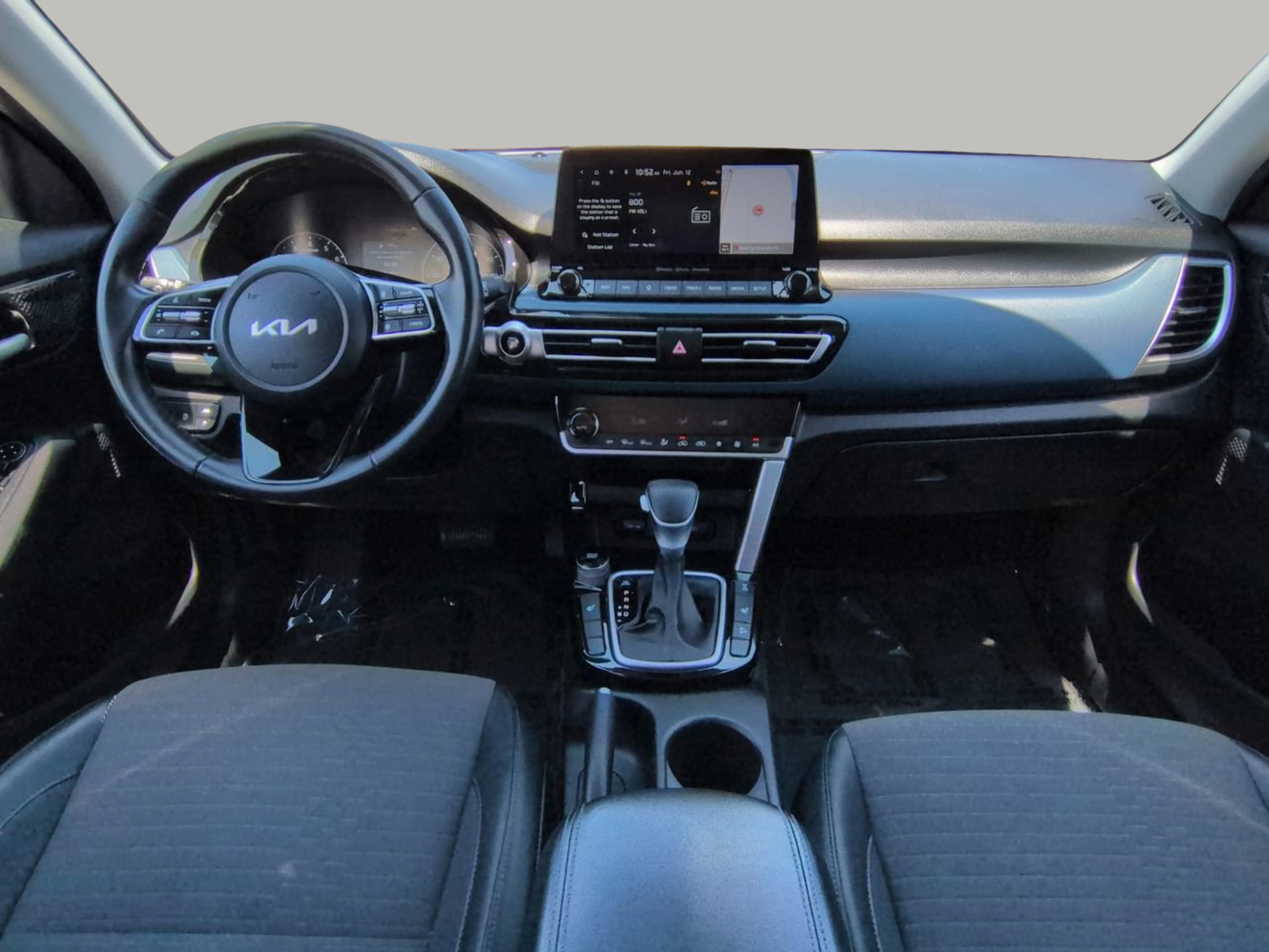 Certified 2023 Kia Seltos S w/ Navigation Package AWD/4WD image 4
