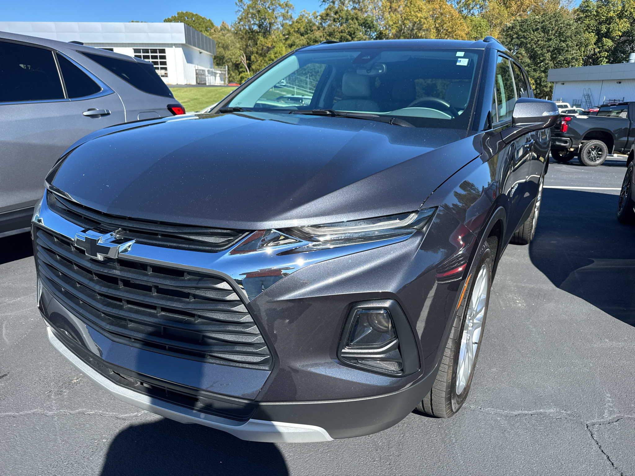 Used 2022 Chevrolet Blazer LT FWD image 1