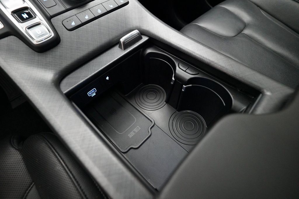 Used 2024 Hyundai Palisade Limited image 17