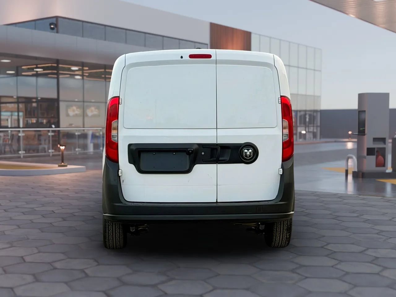 Used 2018 RAM ProMaster City Tradesman image 9