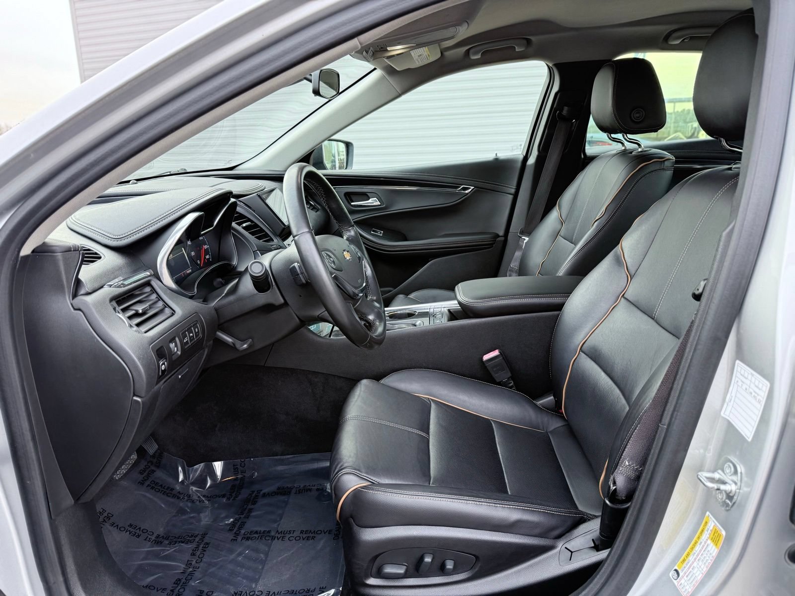 Used 2016 Chevrolet Impala LTZ FWD image 14