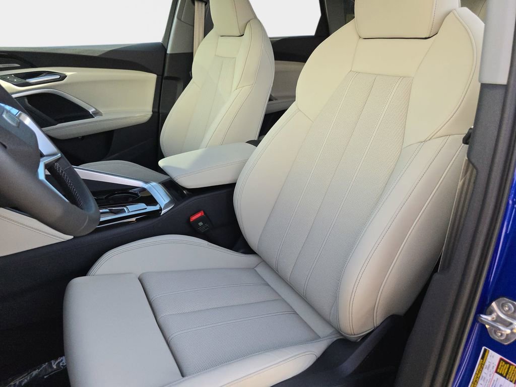 New 2025 Audi Q5 Prestige image 15
