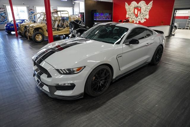 Used 2016 Ford Mustang Shelby GT350 w/ Technology Package RWD image 2
