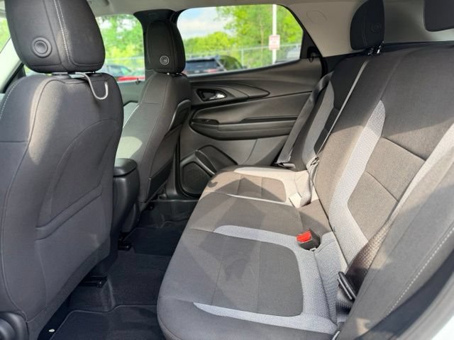 Used 2024 Chevrolet TrailBlazer LS w/ LS Convenience Package AWD/4WD image 23