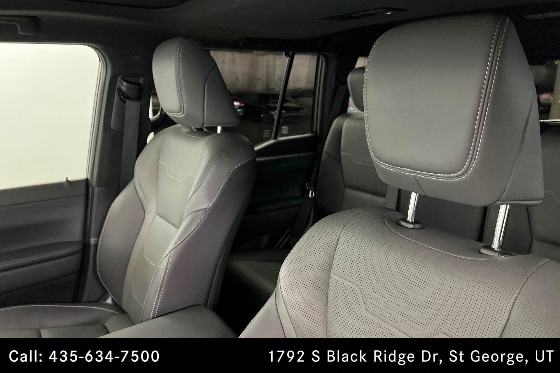 Used 2024 Lexus GX 550 w/ Accessory Package (Z1) AWD/4WD image 17