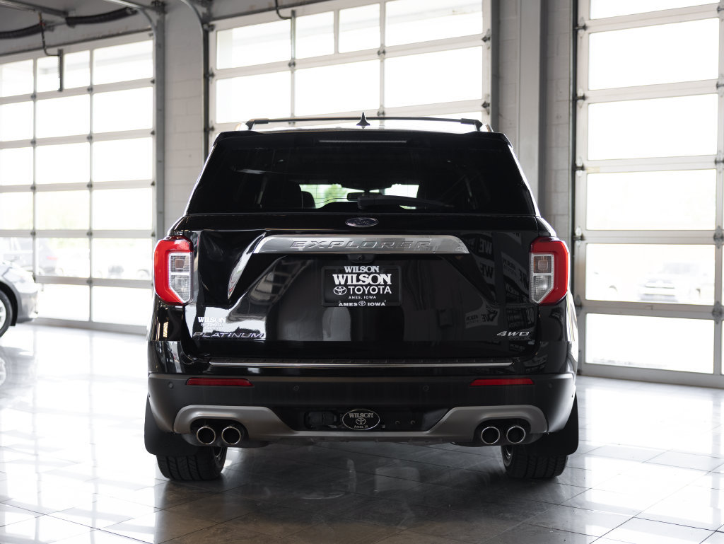 Used 2022 Ford Explorer Platinum w/ Equipment Group 601A AWD/4WD image 4
