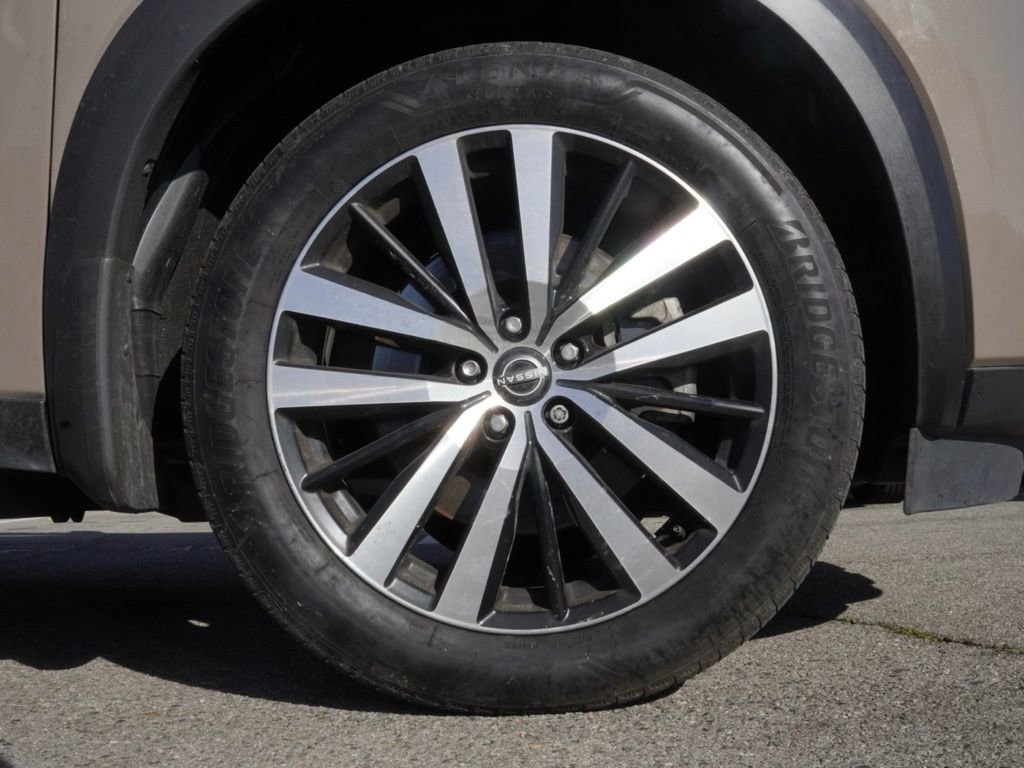 Certified 2023 Nissan Pathfinder Platinum image 7