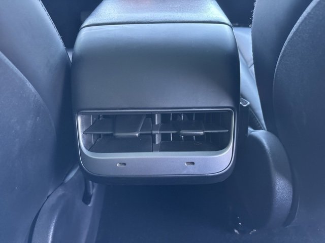 Used 2020 Tesla Model 3 Standard Range image 16