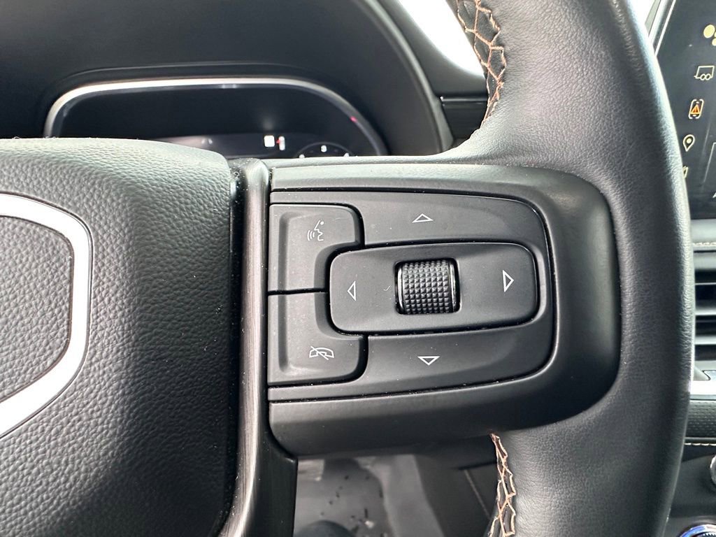 Used 2023 GMC Yukon AT4 w/ AT4 Premium Package AWD/4WD image 35