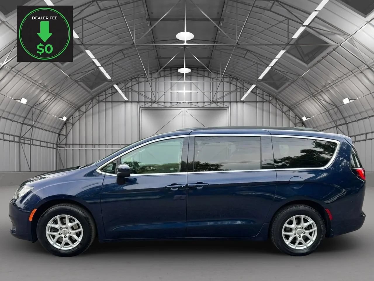 Used 2020 Chrysler Voyager Lxi FWD image 2