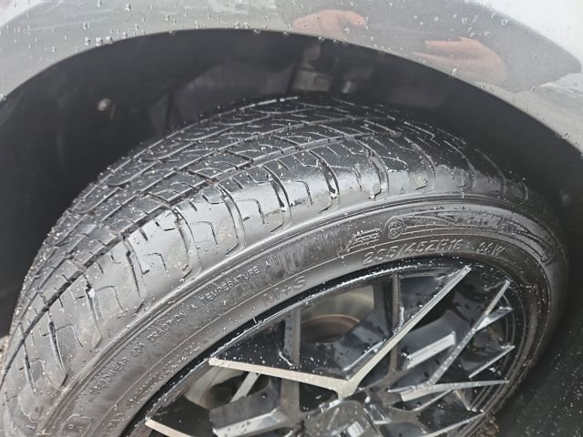 Used 2017 Ford Fusion SE image 28