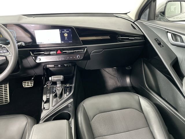 Used 2023 Kia Niro EX Touring image 24