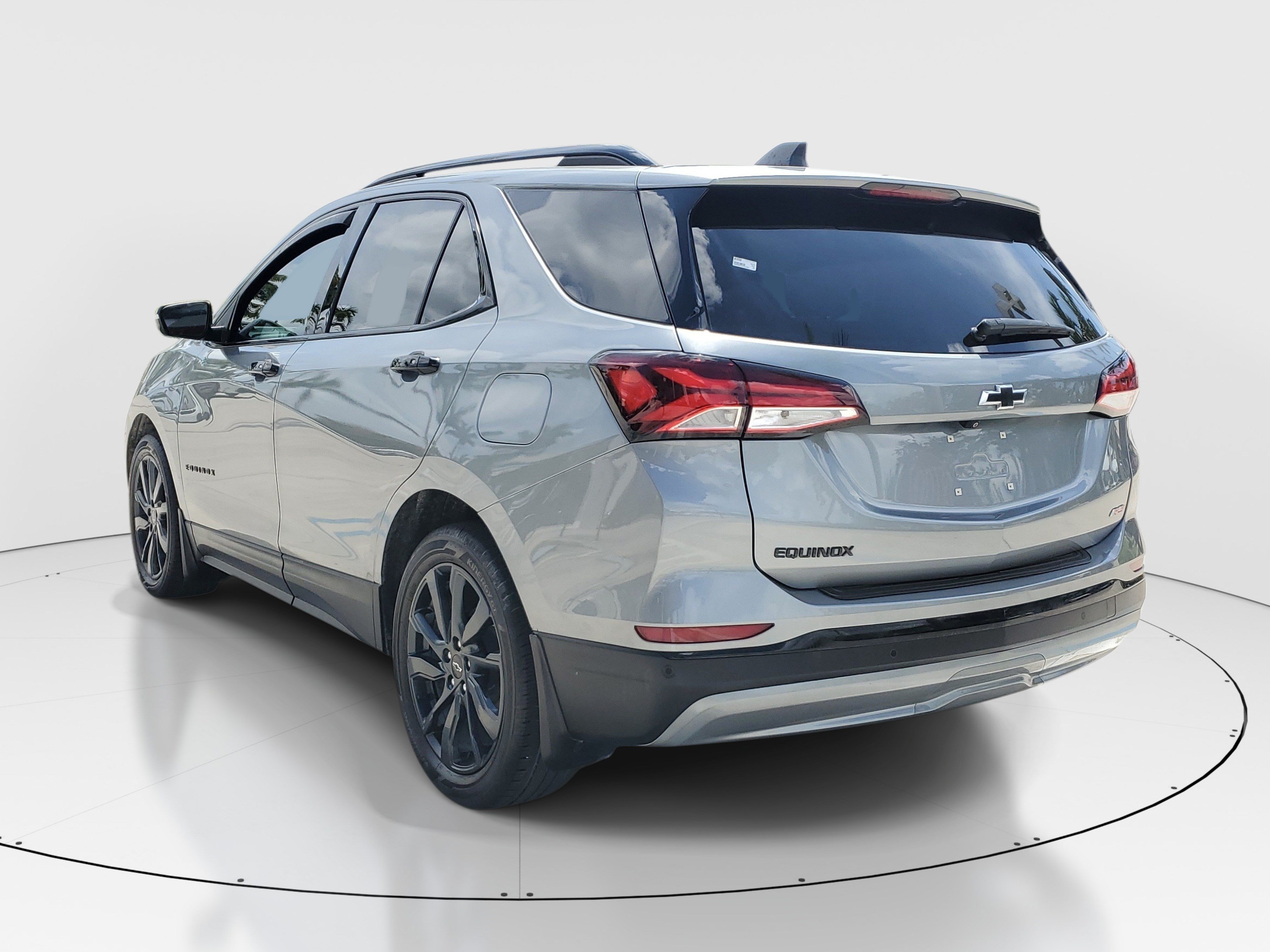 Used 2024 Chevrolet Equinox RS w/ RS Leather Package FWD image 4