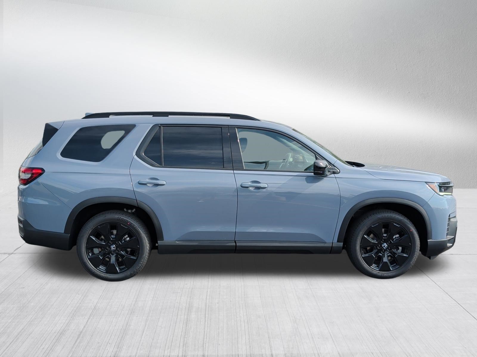 New 2026 Honda Pilot Black Edition image 8