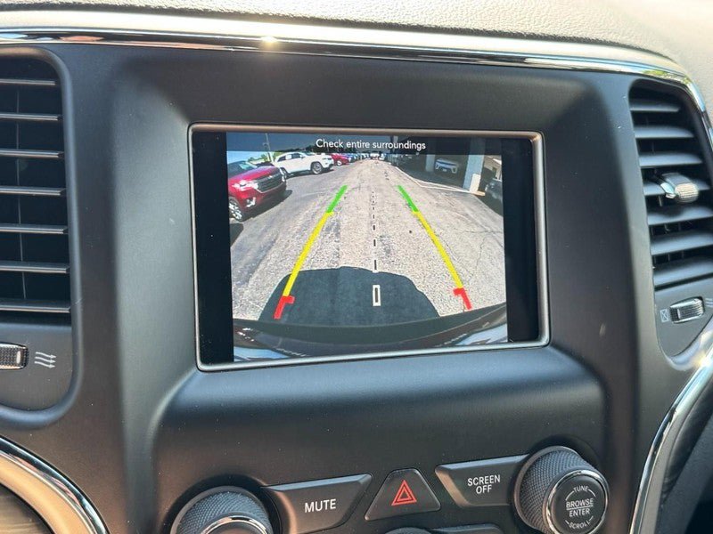 Used 2019 Jeep Grand Cherokee Laredo AWD/4WD image 20