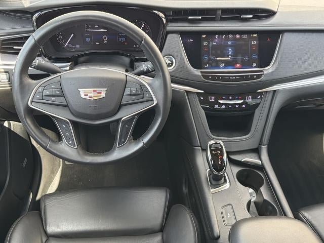Used 2017 Cadillac XT5 Luxury w/ Driver Awareness Package FWD image 24