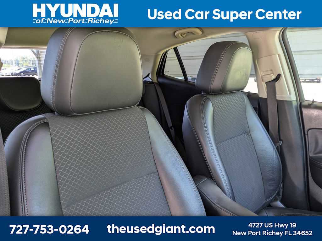Used 2017 Buick Encore Sport Touring FWD image 6