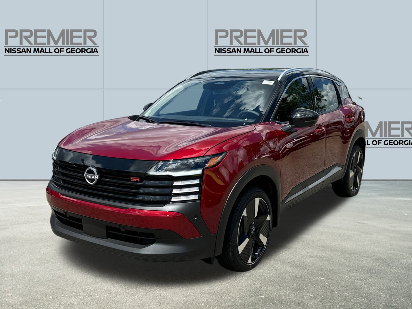 New 2025 Nissan Kicks SR w/ Interior Electronics Package