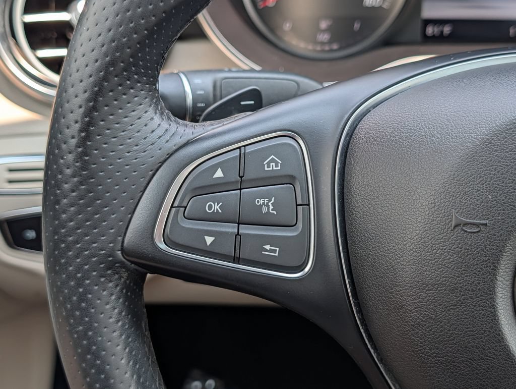 Used 2015 Mercedes-Benz C 300 4MATIC Sedan image 24