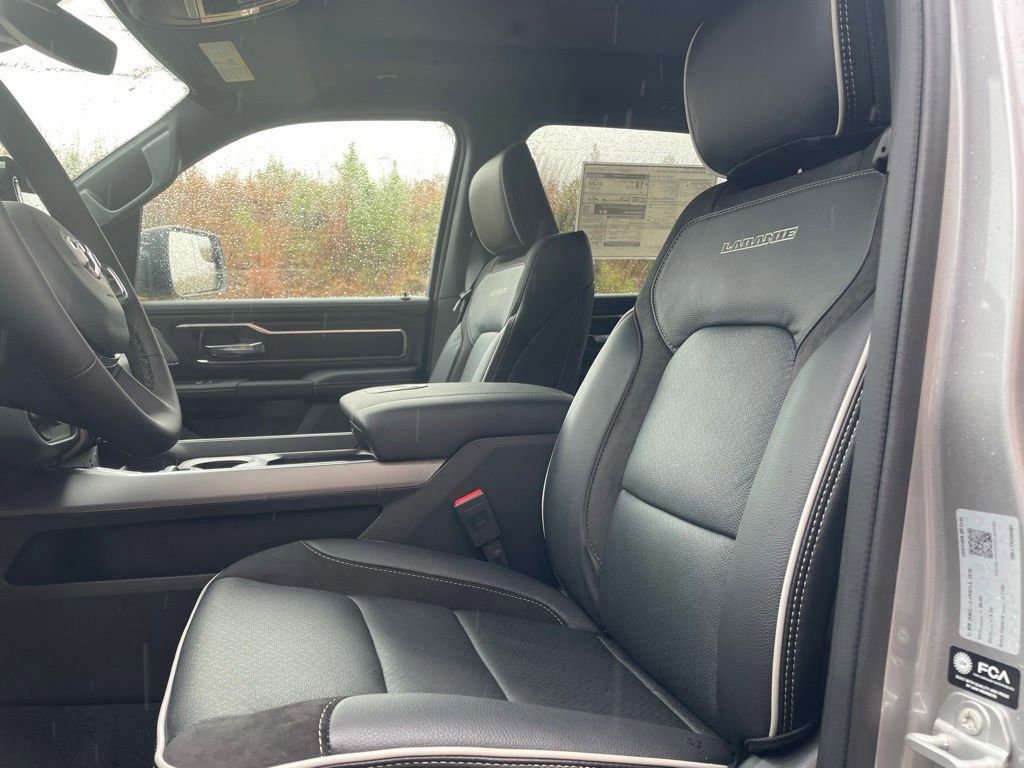 New 2026 RAM 1500 Laramie AWD/4WD image 11