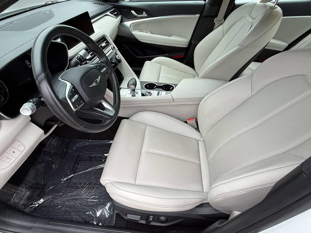 Used 2024 Genesis G70 2.5T AWD/4WD image 12