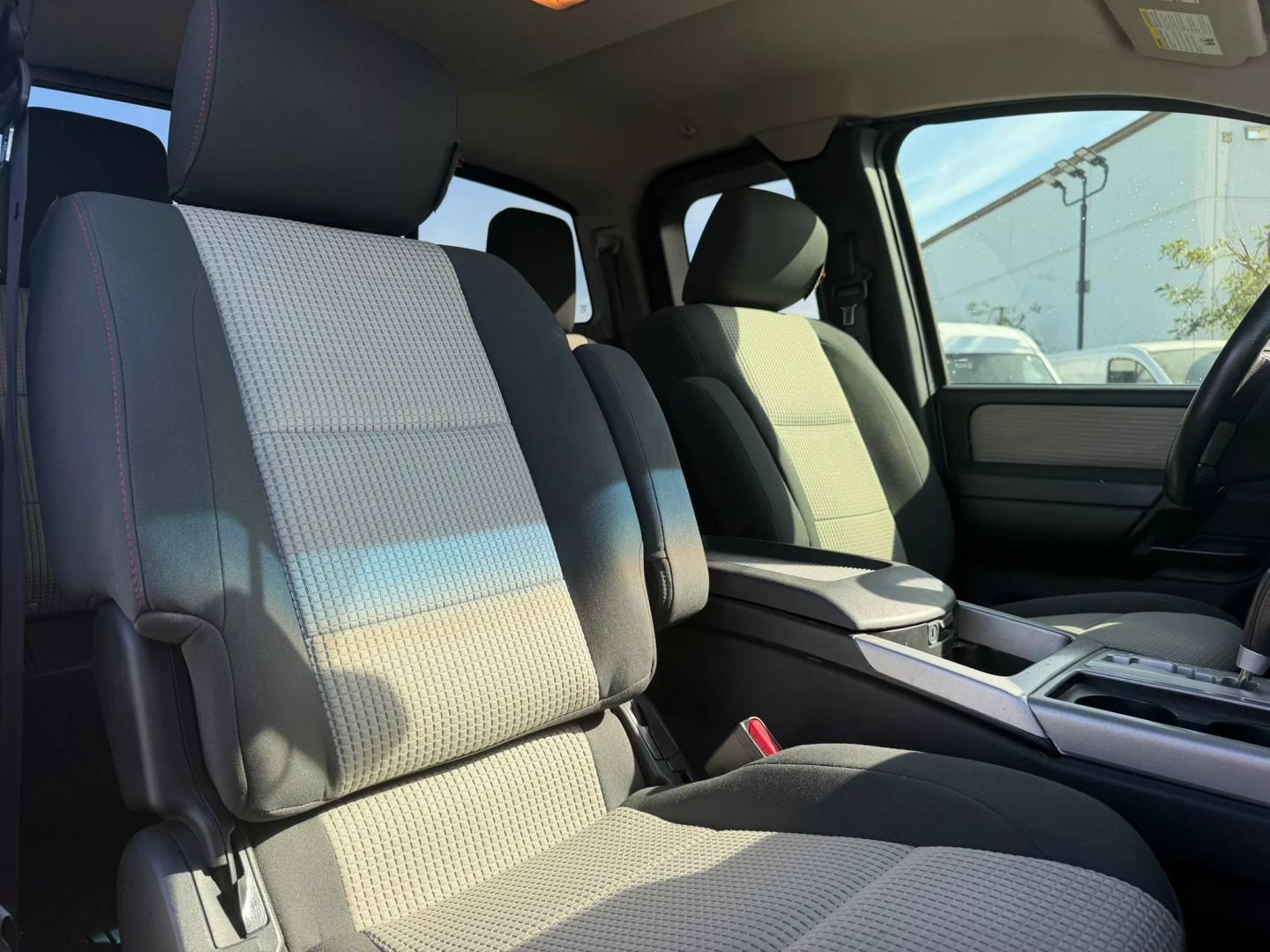 Used 2012 Nissan Titan SV AWD/4WD image 15